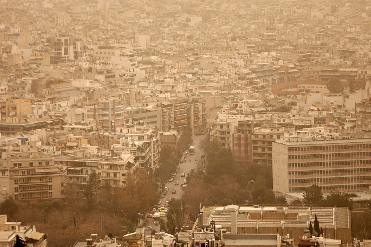 Κολυδάς: Μέχρι την Πέμπτη το πέρασμα της αφρικανικής σκόνης – Ανεβαίνει έως τους 25 βαθμούς η θερμοκρασία