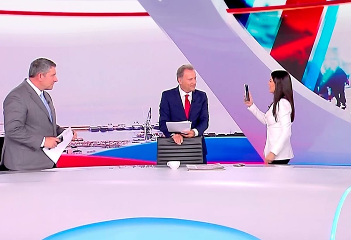 H Λατινοπούλου μιμήθηκε on air τη Ζωή Κωνσταντοπούλου: “Είναι η Ελένη Λουκά της πολιτικής”