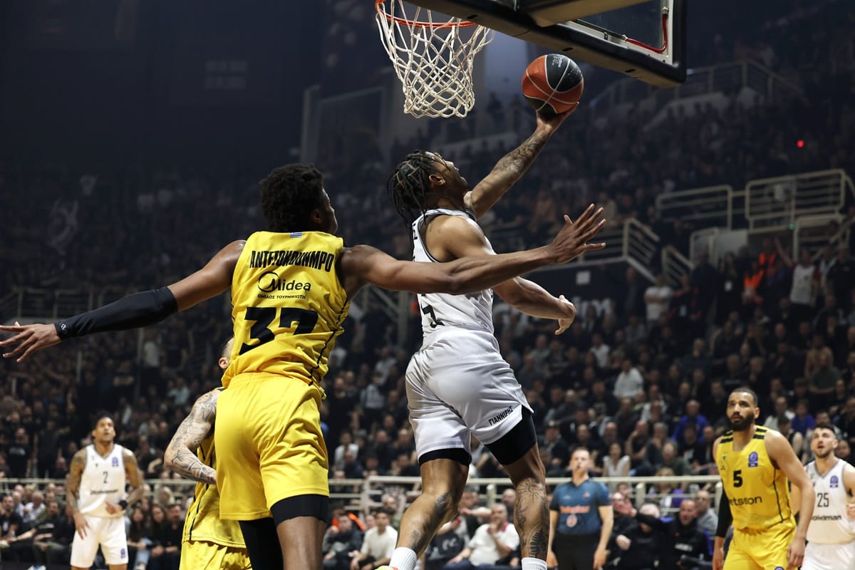 ΠΑΟΚ-Άρης: Με σούπερ Ταϊρί και Μπέβερλι οι “ασπρόμαυροι” αγκάλιασαν την τετράδα