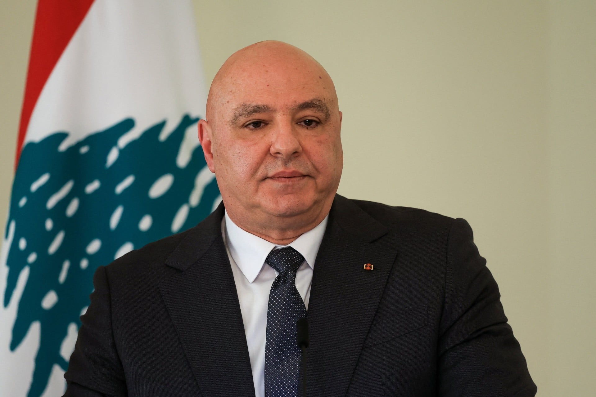 Λίβανος: Ο πρόεδρος Αούν καλεί την κυβέρνηση του Ι