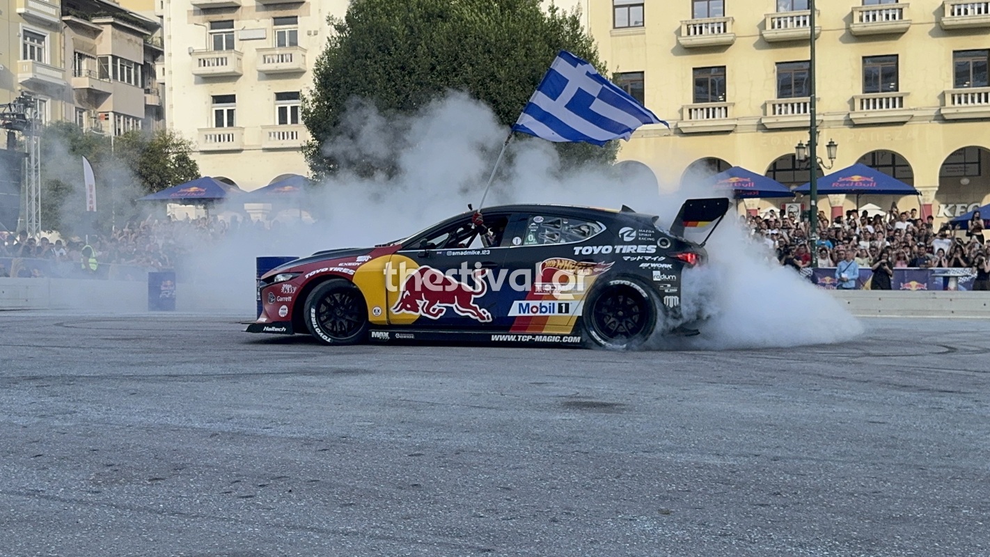 Θεσσαλονίκη: Τέρμα τα γκάζια και εντυπωσιακά drift